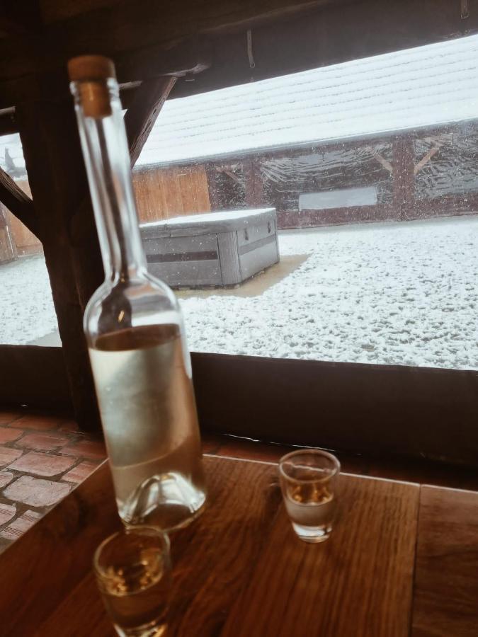 Ruralna Kuca Za Odmor Kablarovo Brdo Pensionat Krnjak Eksteriør billede